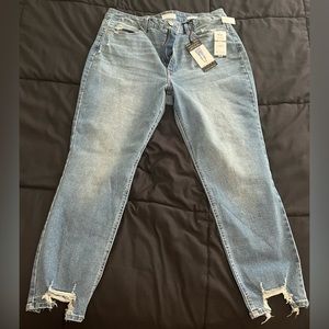 Woman’s size 18 Sofia Jeans by Sofia Vergara high rise curvy girlfriend jeans